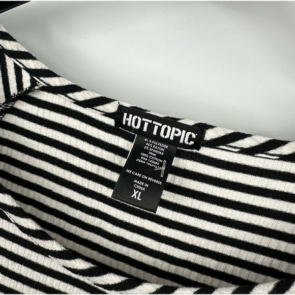 Retro Goth Punk Black & White Striped Skull Knit Skater Dress - XL- By Hot Topic - Picture 3 of 4